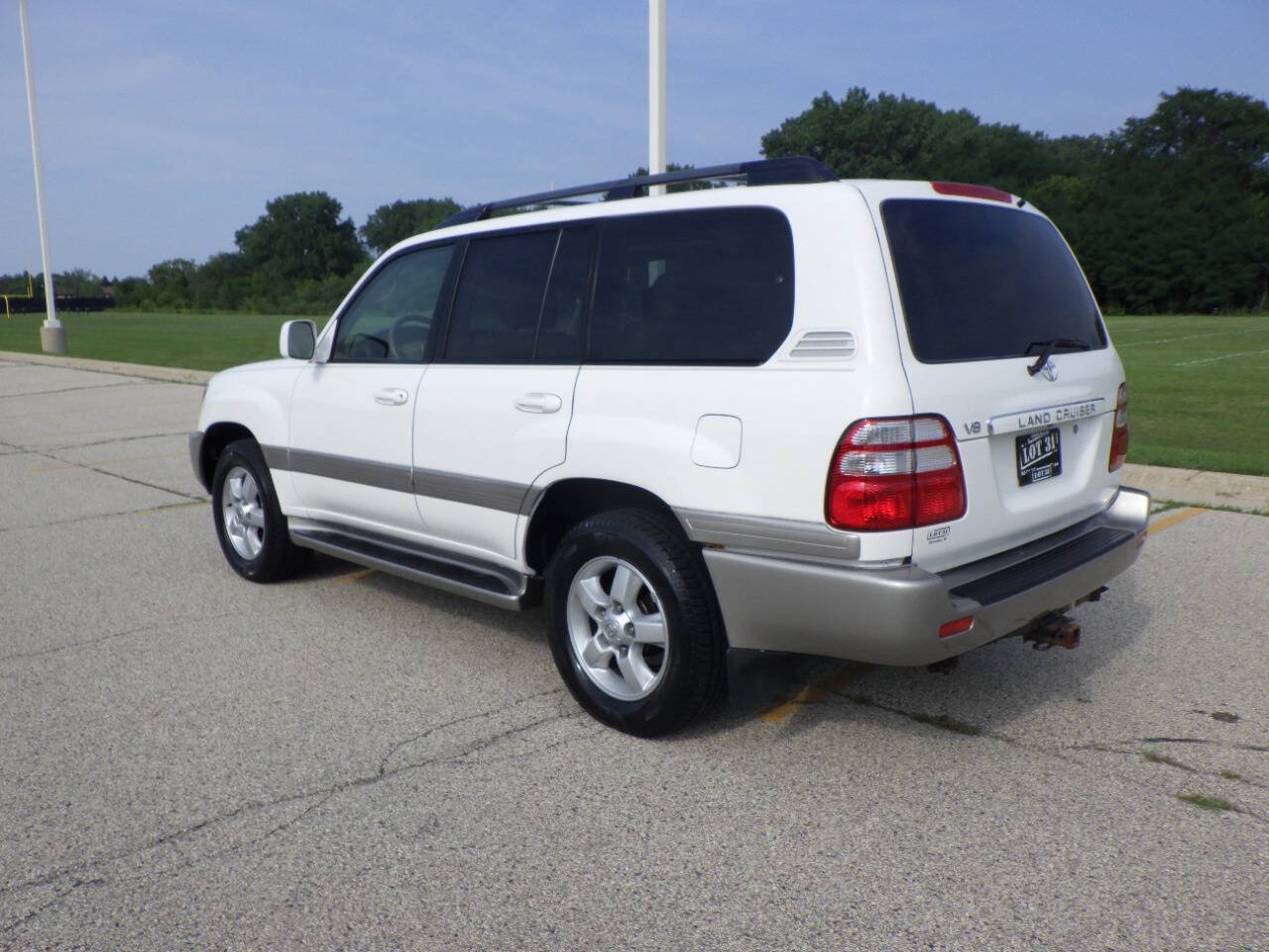 Used 2004 Toyota Land Cruiser AWD/4WD image 3