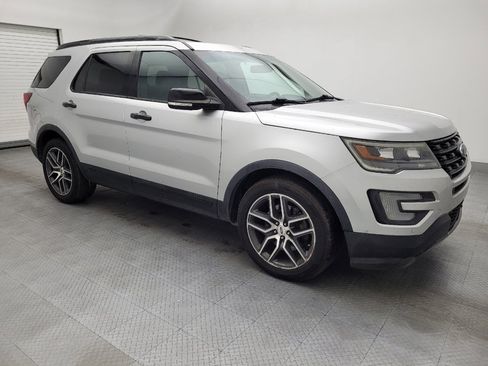 Used 2016 Ford Explorer Sport image 11