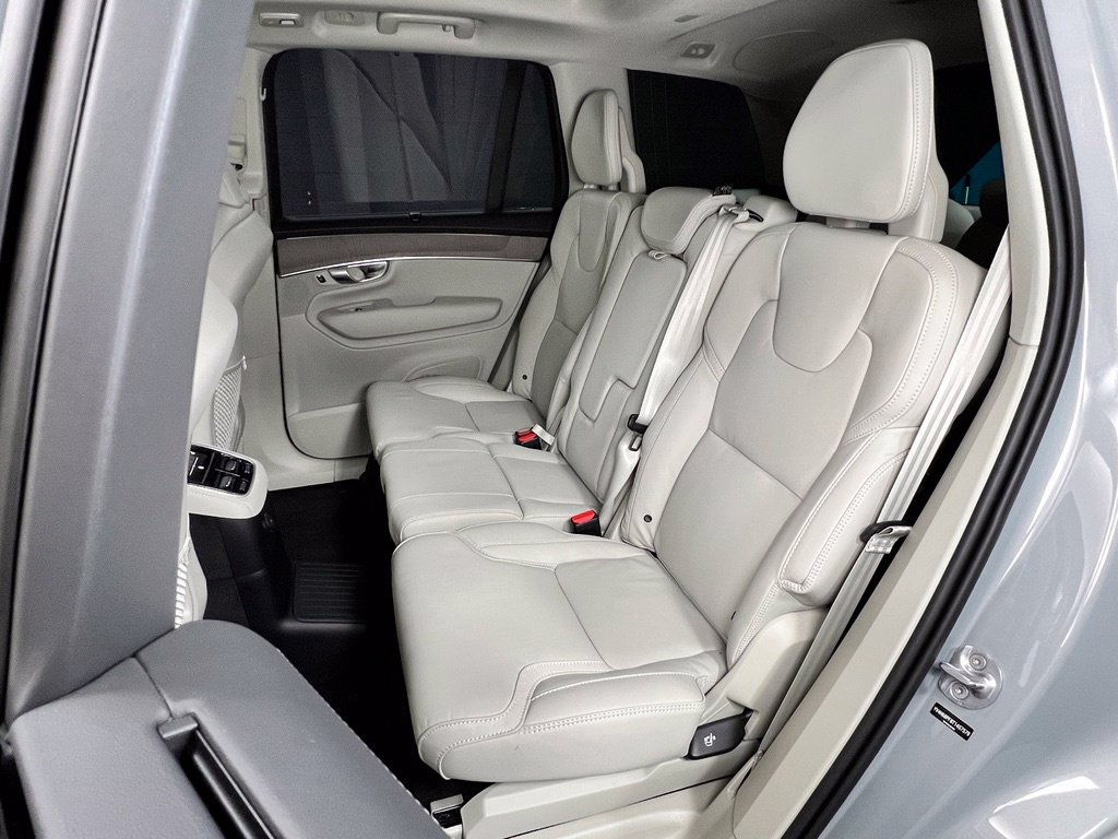 Used 2026 Volvo XC90 T8 Ultra w/ Protection Package Premier AWD/4WD image 16