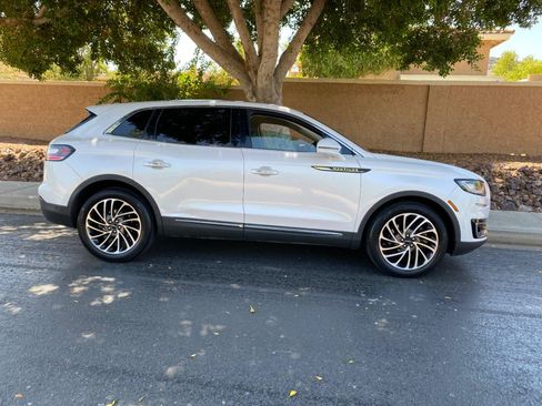 Used 2019 Lincoln Nautilus Reserve FWD image 4