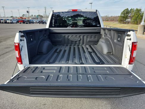 Used 2020 Ford F150 XLT image 10
