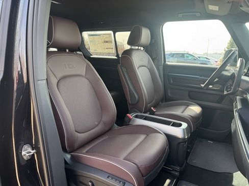 New 2025 Volkswagen ID. Buzz Pro S image 15