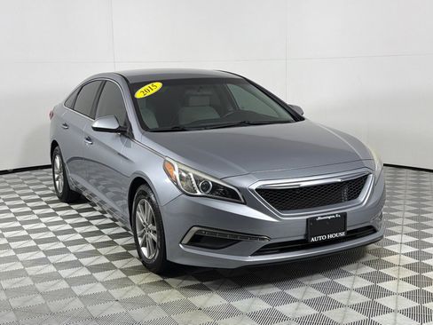 Used 2015 Hyundai Sonata SE FWD image 3