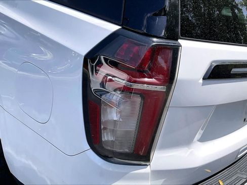 Used 2022 Chevrolet Tahoe Z71 AWD/4WD image 29