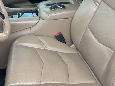 Used 2020 Cadillac Escalade ESV Platinum image 16