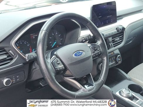 Used 2021 Ford Escape SE w/ Cold Weather Package FWD image 11