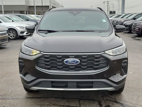 Certified 2025 Ford Escape ST-Line image 2