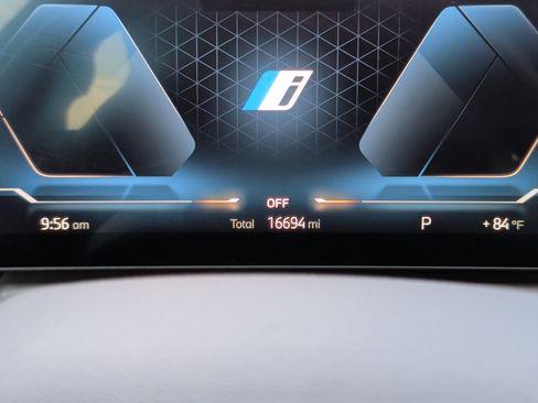 Used 2023 BMW i4 eDrive40 w/ Premium Package RWD image 16