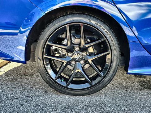 Used 2023 Honda Civic Sport image 14