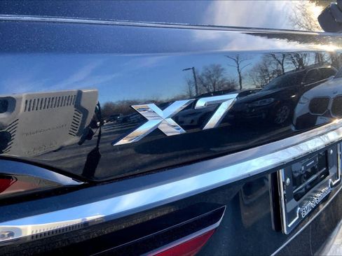 Certified 2025 BMW X7 xDrive40i image 9