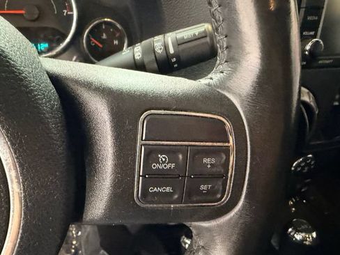Used 2017 Jeep Wrangler Unlimited Sport w/ Quick Order Package 24S AWD/4WD image 19