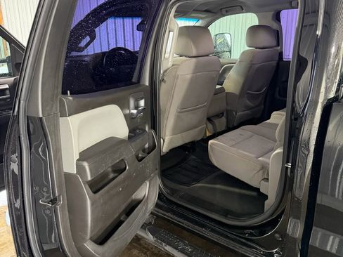 Used 2019 Chevrolet Silverado 2500 W/T image 11