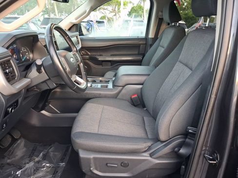 Used 2024 Ford Expedition Max XLT RWD image 14
