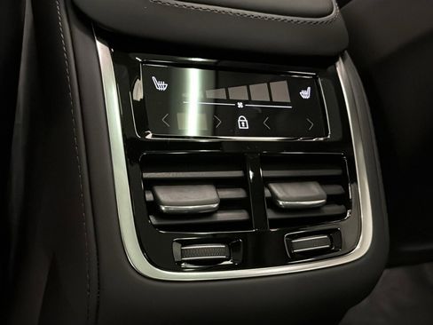 New 2026 Volvo XC90 T8 Ultra w/ Protection Package Premier AWD/4WD image 28