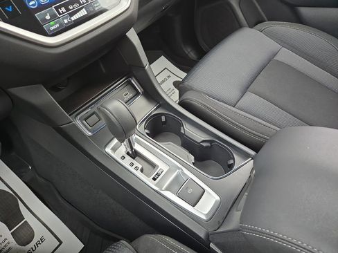 Used 2025 Subaru Ascent Premium image 26