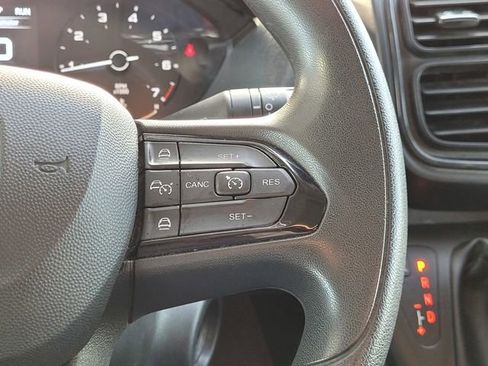 Used 2025 RAM ProMaster 2500 w/ Convenience Group FWD image 14