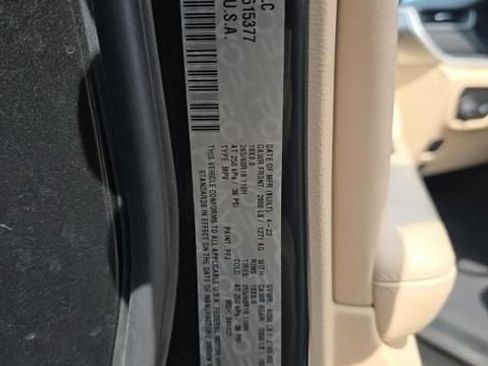 Used 2023 Jeep Grand Cherokee Limited AWD/4WD image 15