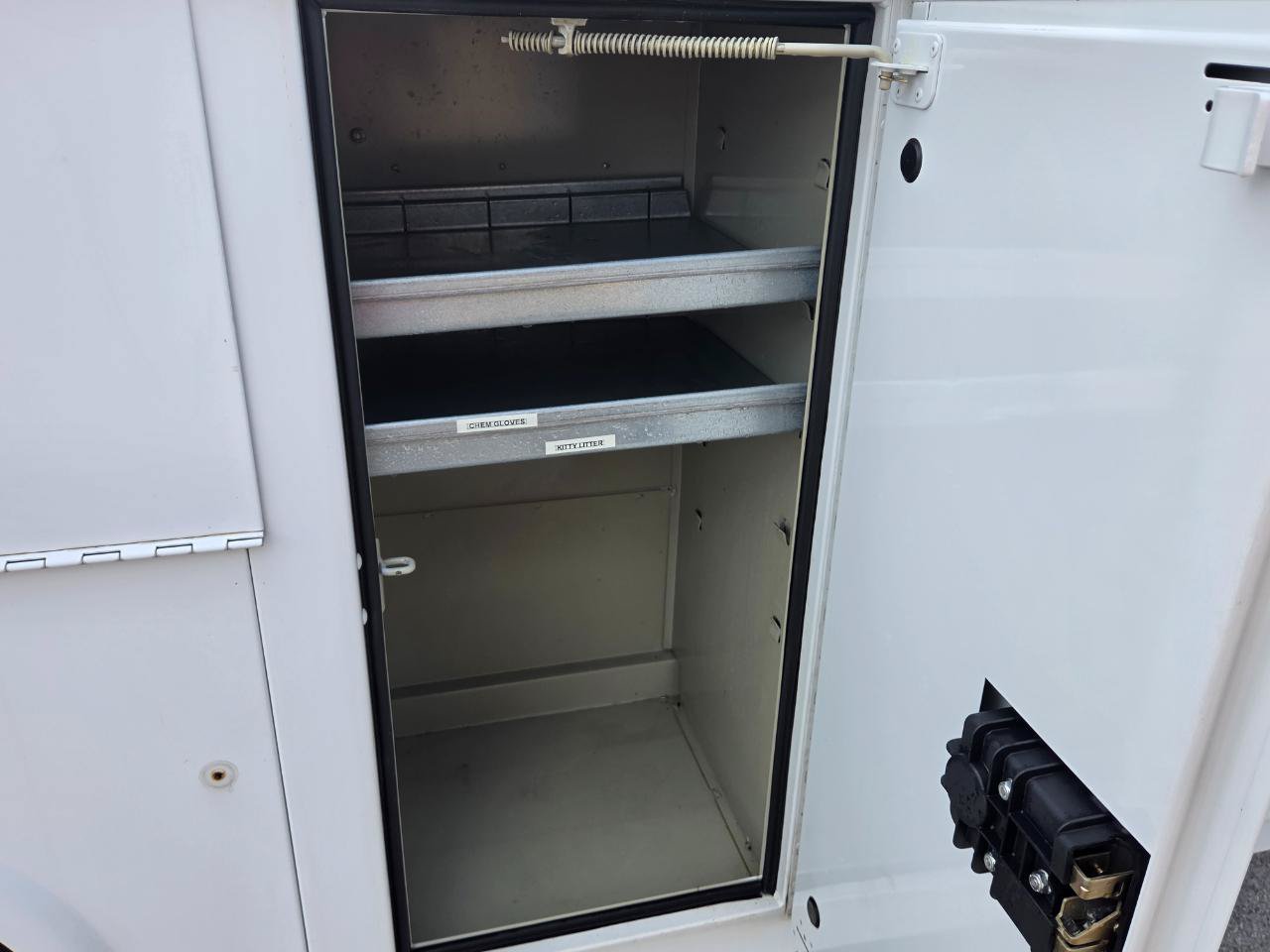 Used 2011 Ford E-350 and Econoline 350 Super Duty w/ PWR Locks & Windows Group RWD image 26