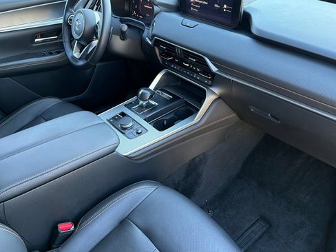 Used 2024 MAZDA CX-90 Plug-In Hybrid w/ Preferred AWD/4WD image 16