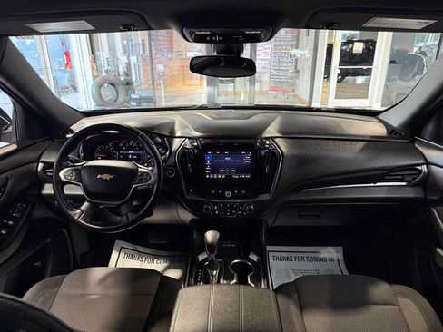 Used 2023 Chevrolet Traverse LT w/ LPO, Floor Liner Package AWD/4WD image 28