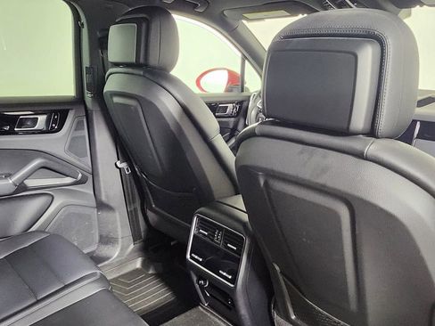 Used 2021 Porsche Cayenne E-Hybrid image 18