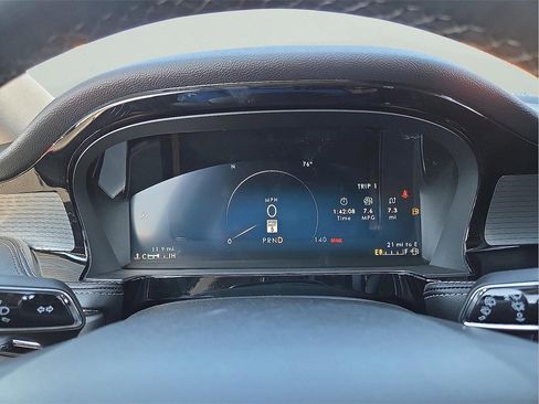 New 2026 Lincoln Corsair Premiere image 18