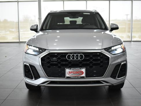 Used 2023 Audi Q5 2.0T Premium Plus w/ Premium Plus Package AWD/4WD image 6