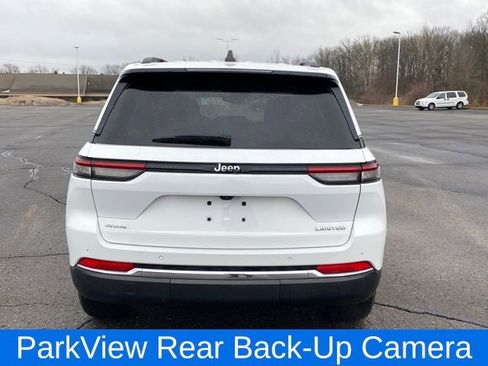 Used 2023 Jeep Grand Cherokee Limited AWD/4WD image 4
