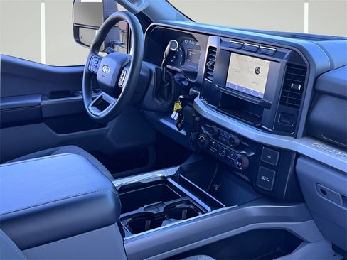 Used 2024 Ford F250 XLT w/ FX4 Off-Road Package image 14
