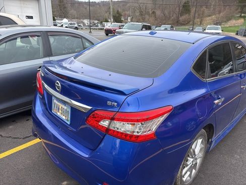 Used 2015 Nissan Sentra SR w/ SR Premium Package FWD image 11