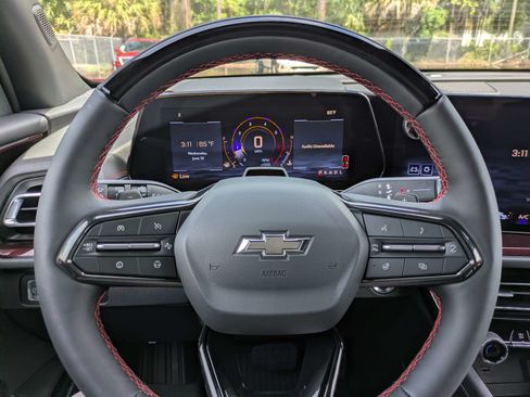 New 2026 Chevrolet Traverse RS FWD image 23