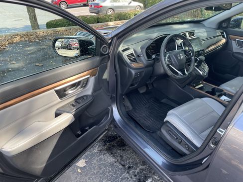 Certified 2021 Honda CR-V Touring image 11