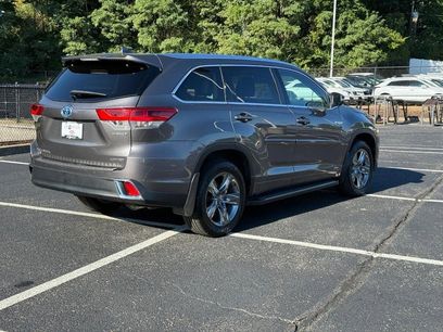 Used 2019 Toyota Highlander Limited Platinum