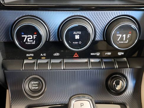 Used 2018 Jaguar F-TYPE R-Dynamic image 25