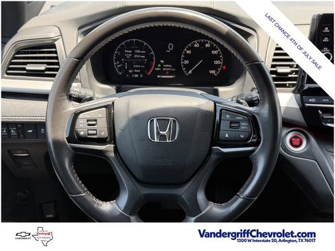 Used 2025 Honda Odyssey Sport-L image 12