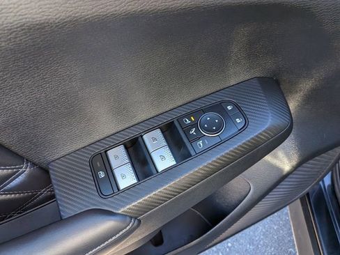 Used 2023 Mitsubishi Outlander SEL image 13