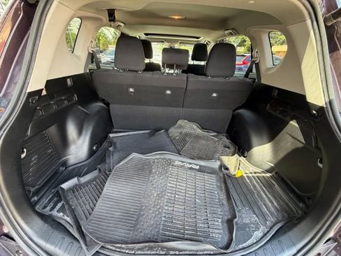 Used 2018 Toyota RAV4 XLE AWD/4WD image 19