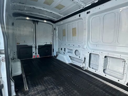 Used 2016 Ford Transit 250 148 Medium Roof image 26
