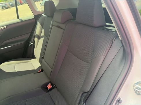 Used 2020 Toyota RAV4 LE FWD image 20