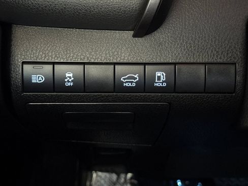 Used 2022 Toyota Camry XSE FWD image 34