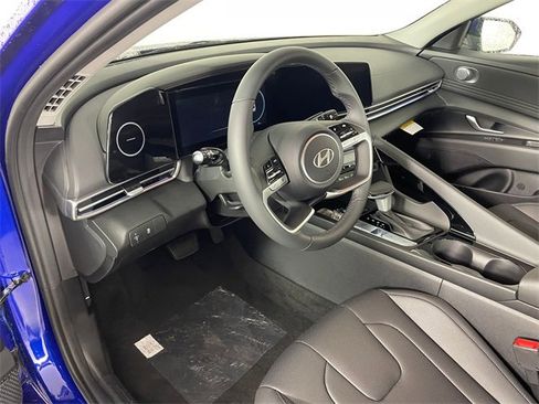 New 2026 Hyundai Elantra Limited image 2