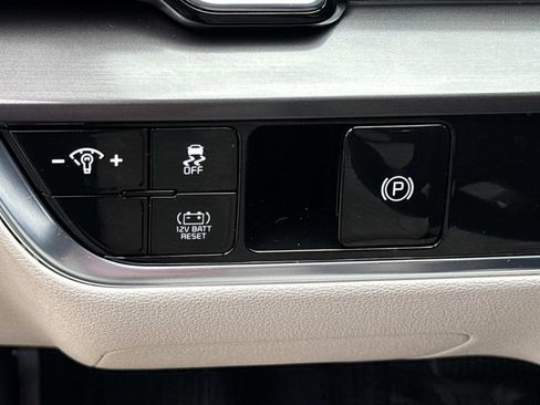Used 2024 Kia Sportage EX AWD/4WD image 23
