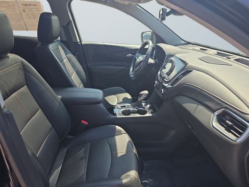 Used 2023 Chevrolet Equinox Premier AWD/4WD image 18