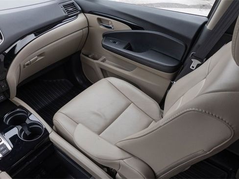 Used 2022 Honda Pilot Touring image 27