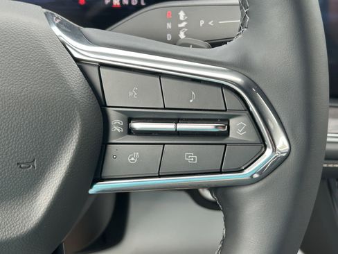 New 2025 Chevrolet Suburban Premier RWD image 36