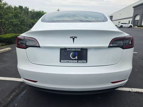 Used 2020 Tesla Model 3 Standard Range Plus RWD image 9
