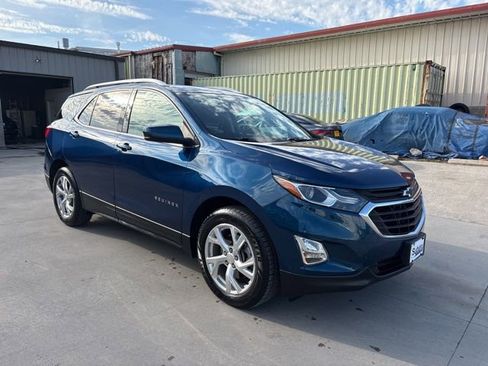 Used 2020 Chevrolet Equinox LT image 1