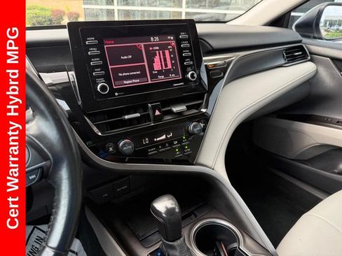 Used 2022 Toyota Camry SE FWD image 25
