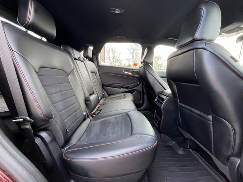Used 2021 Ford Edge ST-Line image 23