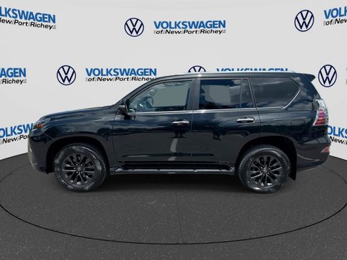 Used 2023 Lexus GX 460 Premium w/ Premium Package AWD/4WD image 11